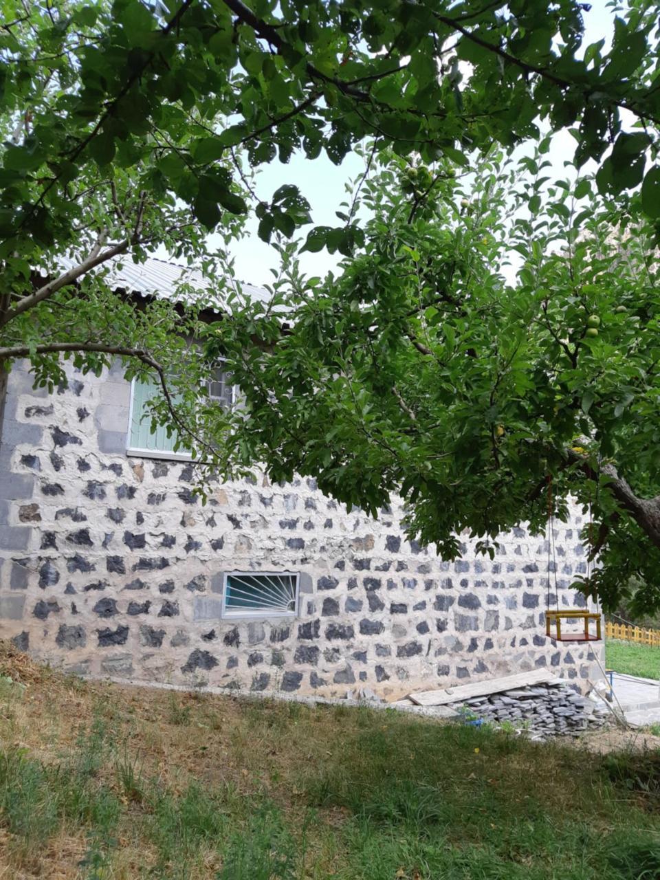 The River House Yeghegis Yekhegis Exteriör bild
